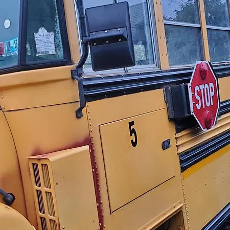 Vakantiehuis Nuit Insolite Dans Un School Bus Americain