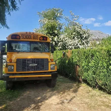 Nuit Insolite Dans Un School Bus Americain Vakantiehuis
